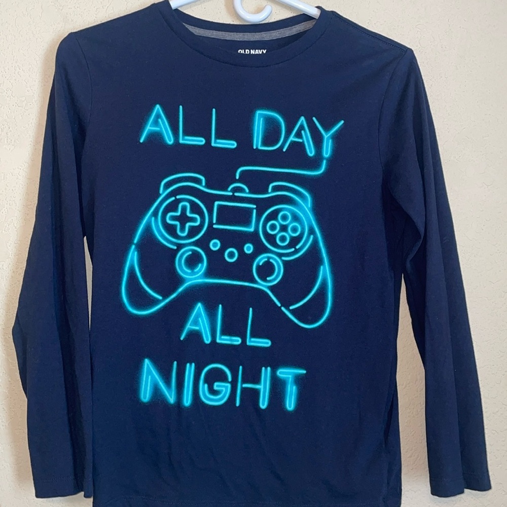 Old navy boys long sleeve graphic tee